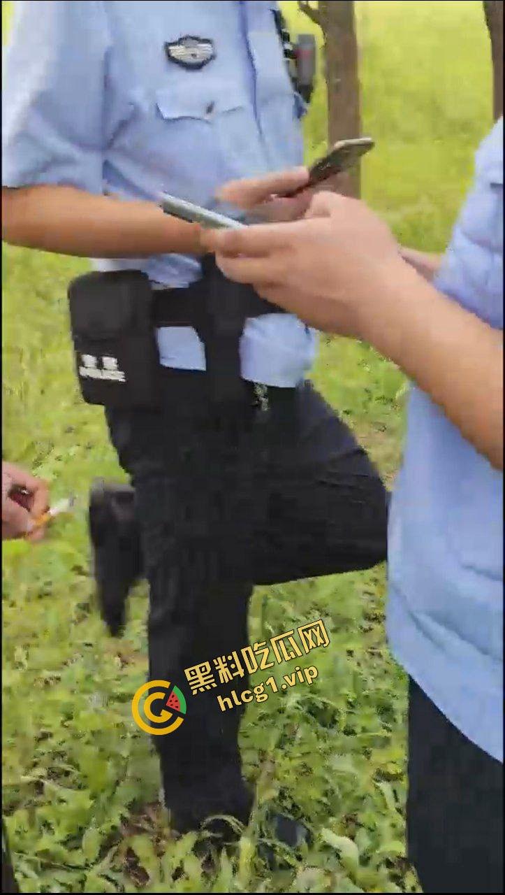 河南台前县 抑郁症女子树林上吊自缢!被路人发现并报警 全程拍摄!-7