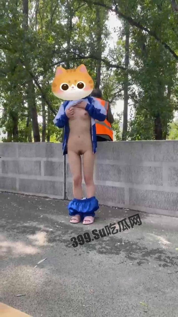 郑州七中 女学生玩暴露被同学偷拍流出-1