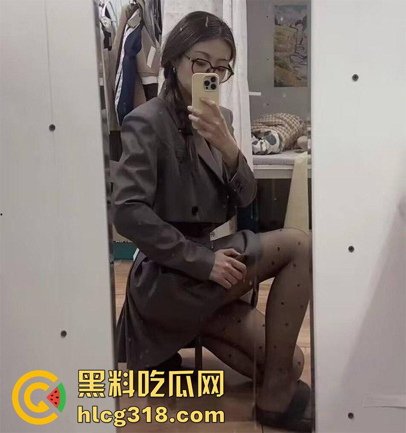 眼镜长腿舞蹈生【苏慧文】,酒店约炮大屌体育生,激情口爆后入骑乘,这妹子臀形真漂亮啊!-4