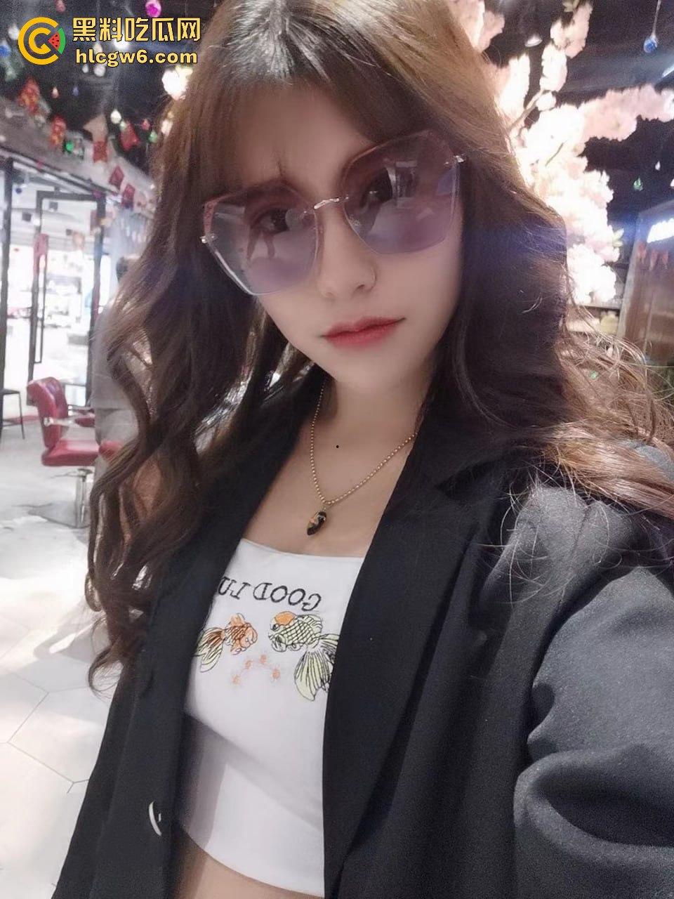 北京利索传媒公司女领导【孙宁】超黑肥大鲍鱼,极其享受虐待的骚母狗遭到曝光。-11