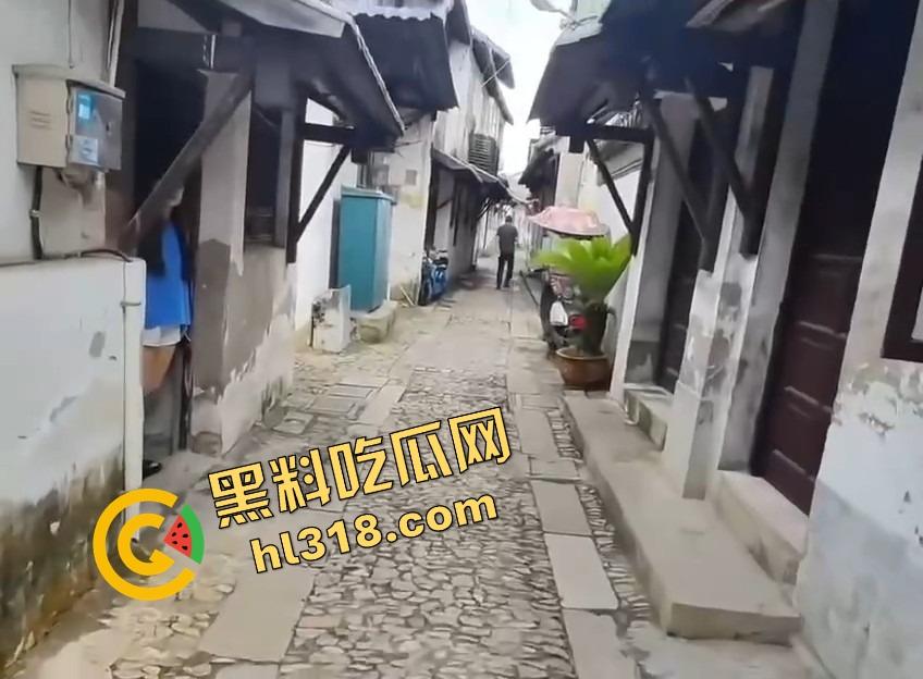 爱情小巷24小时快餐探店需谨慎,支付宝微信成证据链,早起的鸡才有巴吃,别吃个快餐人进去了!-6