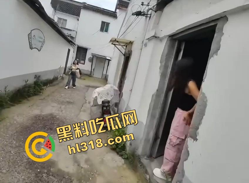 爱情小巷24小时快餐探店需谨慎,支付宝微信成证据链,早起的鸡才有巴吃,别吃个快餐人进去了!-7