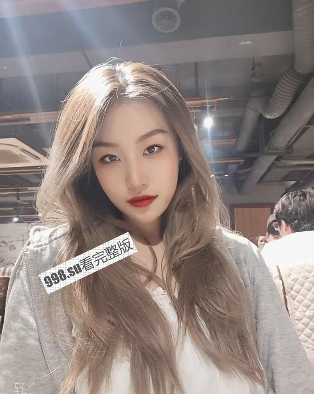 大外极品校花与男友性爱视频外流-1