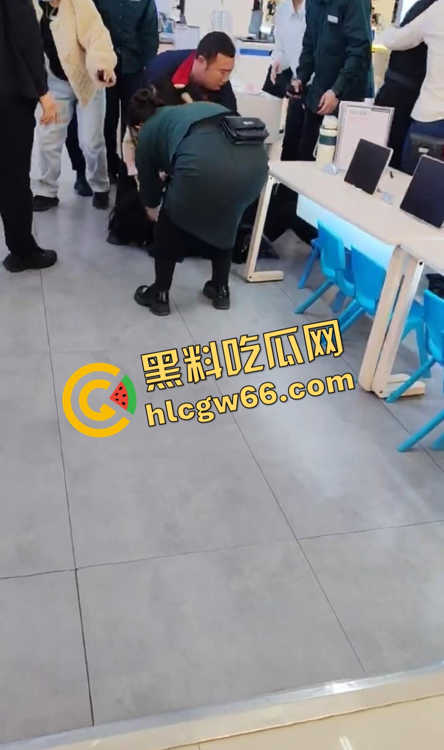 郑口信誉楼金逼事件刷屏,老凤祥主任当小三,一炮一万?原配GPS监听全程,宾馆淫声浪语全曝光!-6