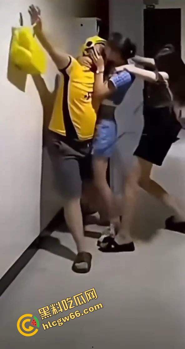 美团这宣传片是认真的吗?小哥送外卖送到黑丝裸体美女家?谁还不想干这活儿!-6