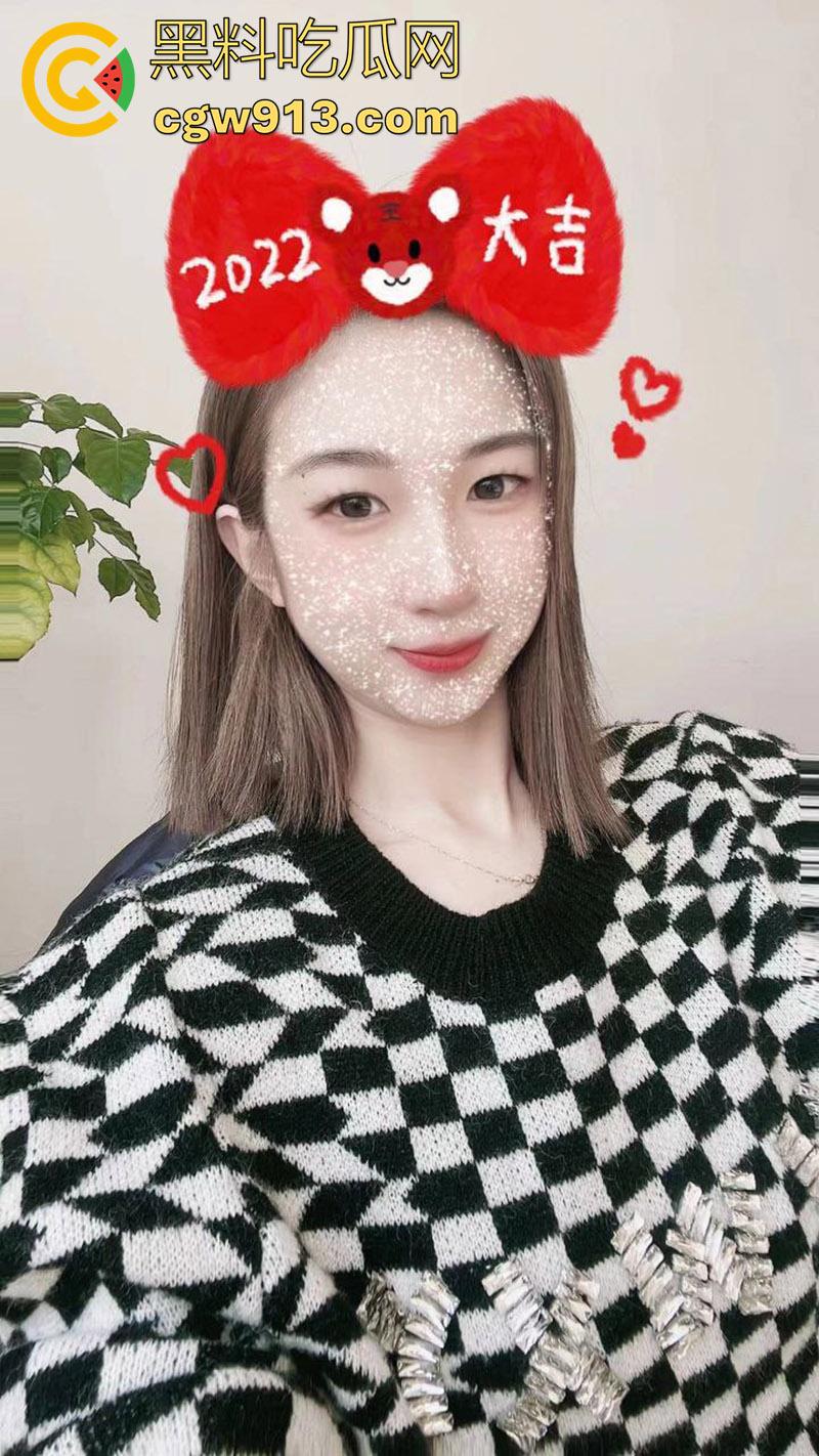 曝光辽宁营口人妻【迟媛媛】,半夜户外找陌生人口交,最多时曾1v7体验精液敷脸,这老公真是绿没边了!-3