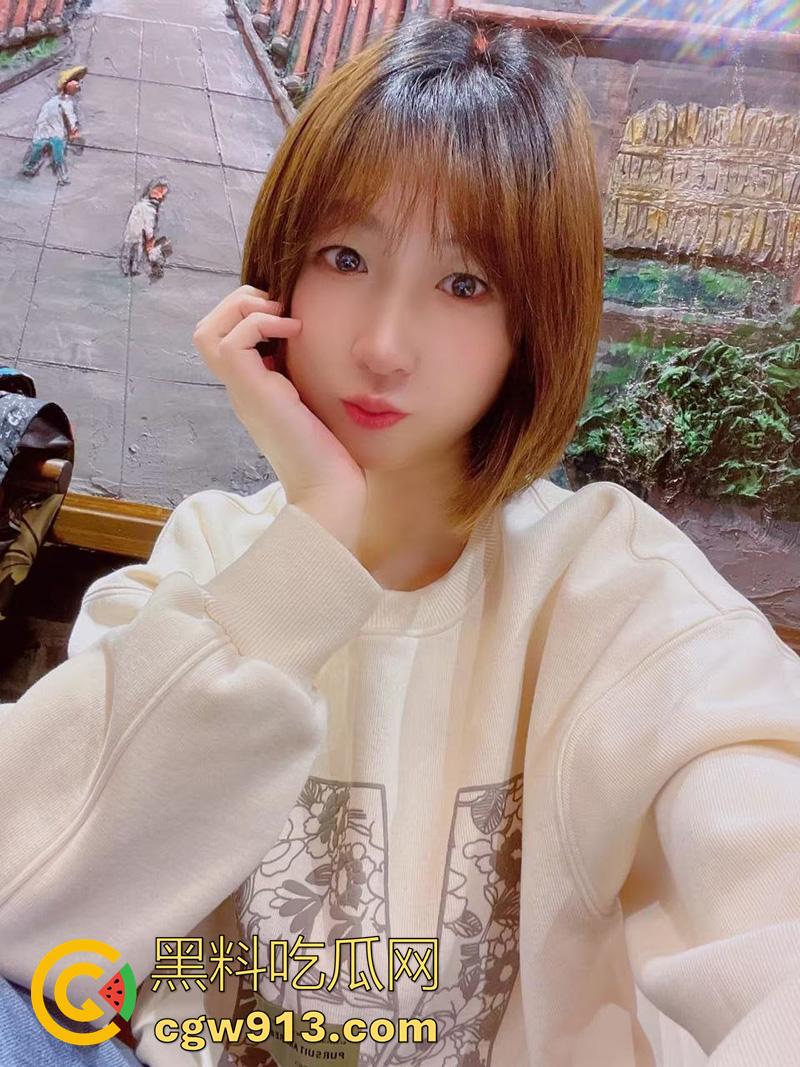 曝光辽宁营口人妻【迟媛媛】,半夜户外找陌生人口交,最多时曾1v7体验精液敷脸,这老公真是绿没边了!-5