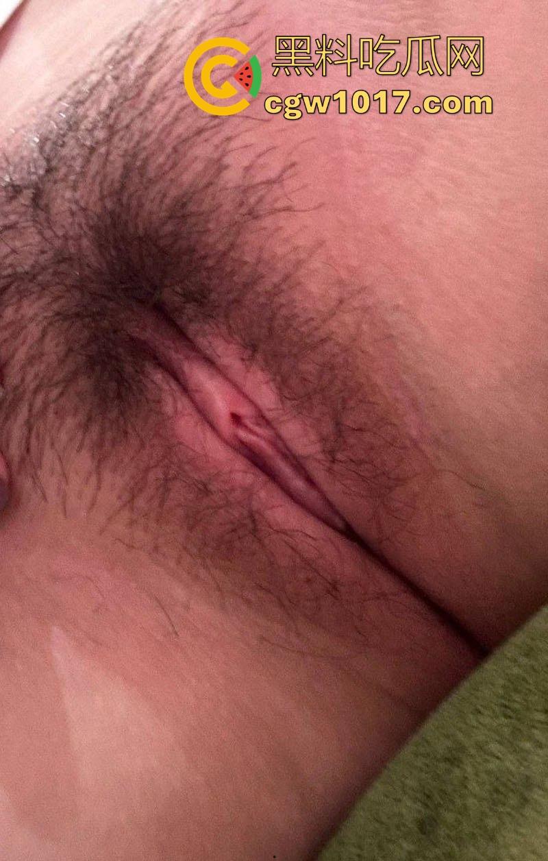 黑龙江工业大学微胖学妹【李志怡】少则三天一战,多则一天五炮,被圈内人公认的榨精女王,呻吟淫荡程度如麻豆女主!-6