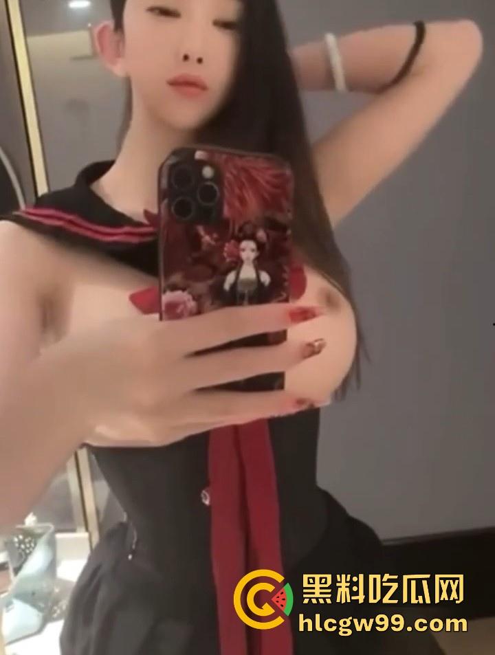 抖音十六万粉网红御姐【赵舒淇】献出露奶福利，性爱XO自慰寻高潮，露脸福利极具诱惑！-3