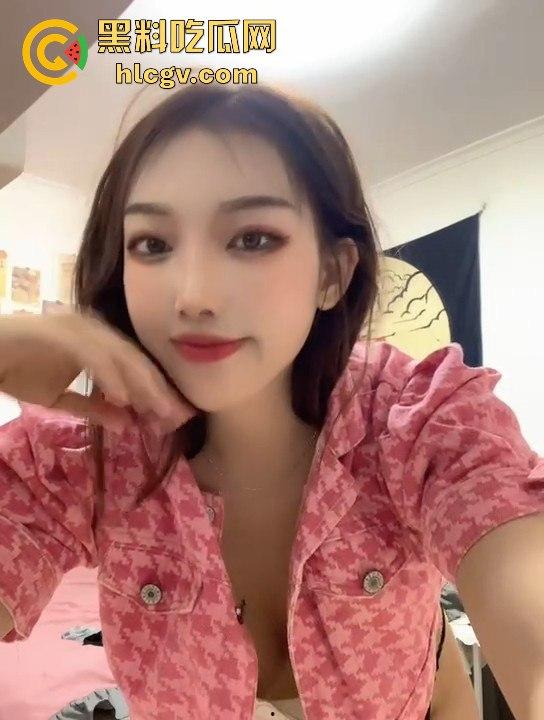 30天搞定单位新来的00后小妹,哄拍内衣视频还真拍了!妹子整顿职场潇洒离去,如今已有男友!-2