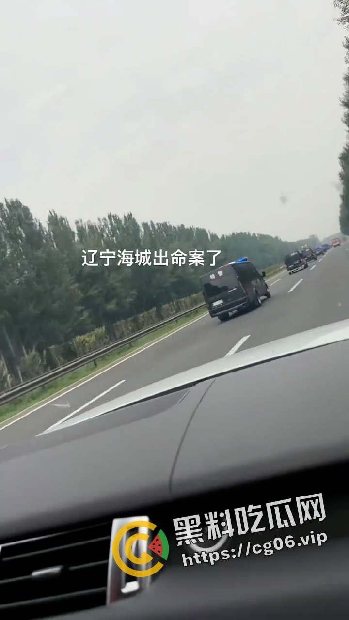 最近又刷屏b站抖音的杀人犯！海城李恩盛杀人事件 手刃妻儿老小却赢得警察递烟 赢得全网男人敬佩-2