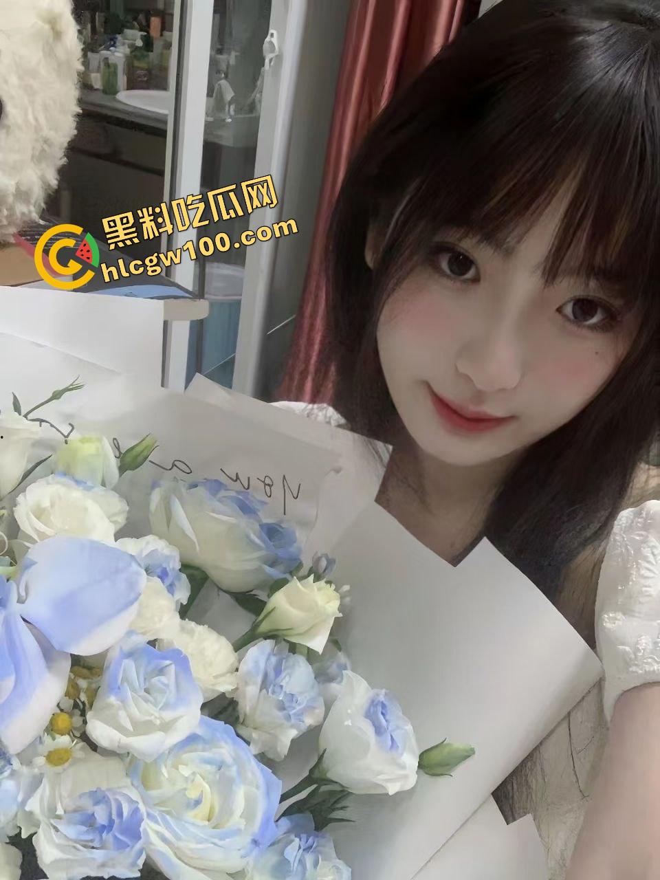 广东湛江反差人妻骚母狗【田芊羽】肉便器深喉吸鸡,大白臀全自动榨精后入!独家曝光流出!-2