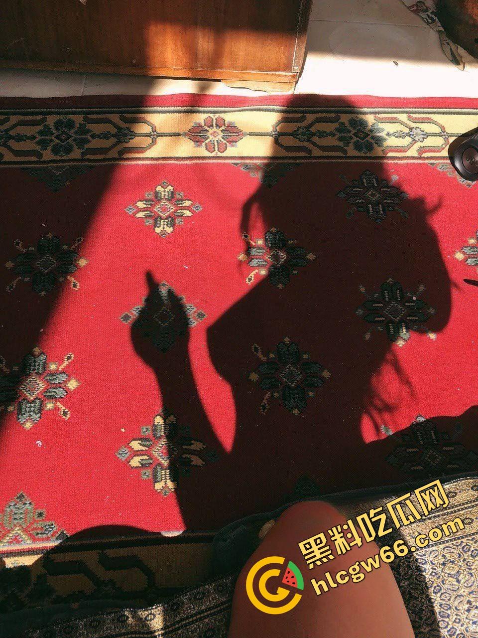 抖音700万粉丝巨乳网红【江小帆】真实身份竟是专业福利姬，不雅视频满天飞，奶大逼骚玩得飞起！-12