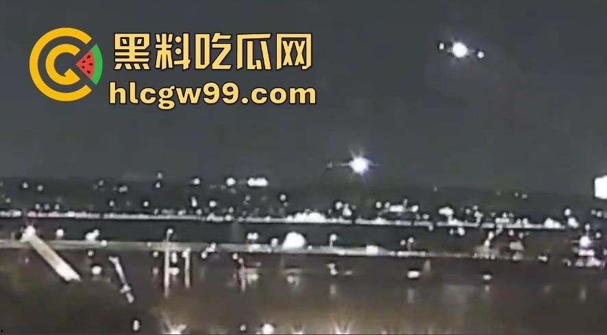 美国惊天空难,堪萨斯飞往弗吉尼亚的航班撞上美军黑鹰直升机,机上疑有高级军官!-10