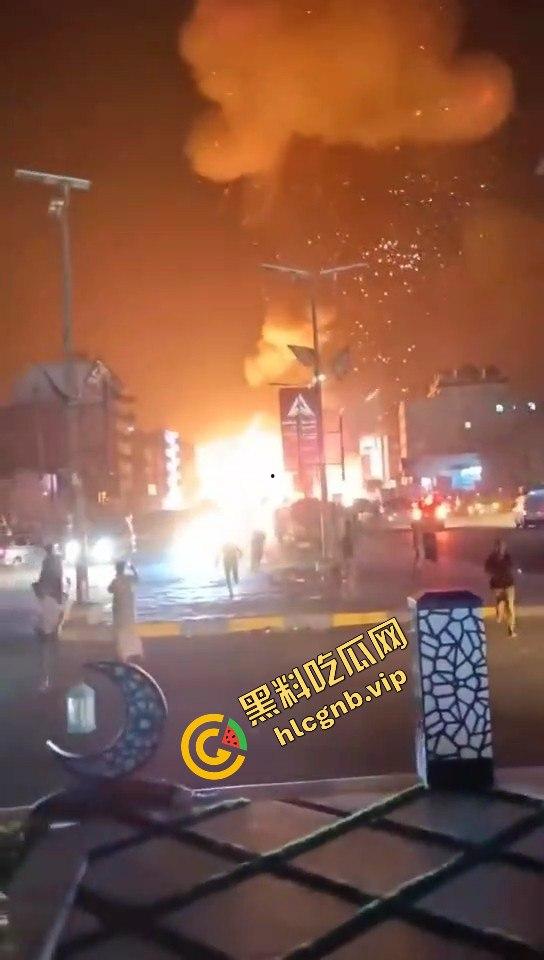 摩苏儿激烈枪战再现，伊拉克苏莱曼尼亚爆炸画面疑似汽油站爆炸！-5