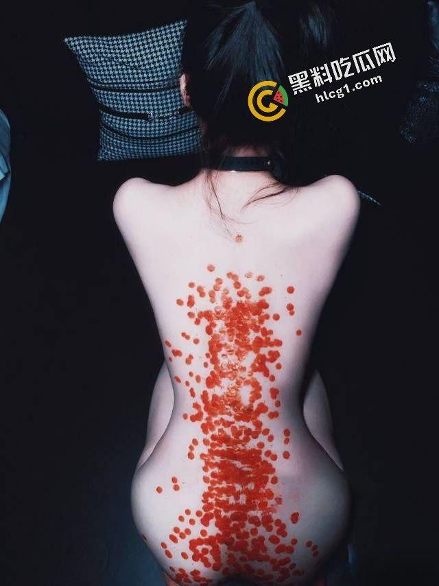 推特顶级SM调教大神『se7en』圈养极品小母狗 定制视频合集!-1