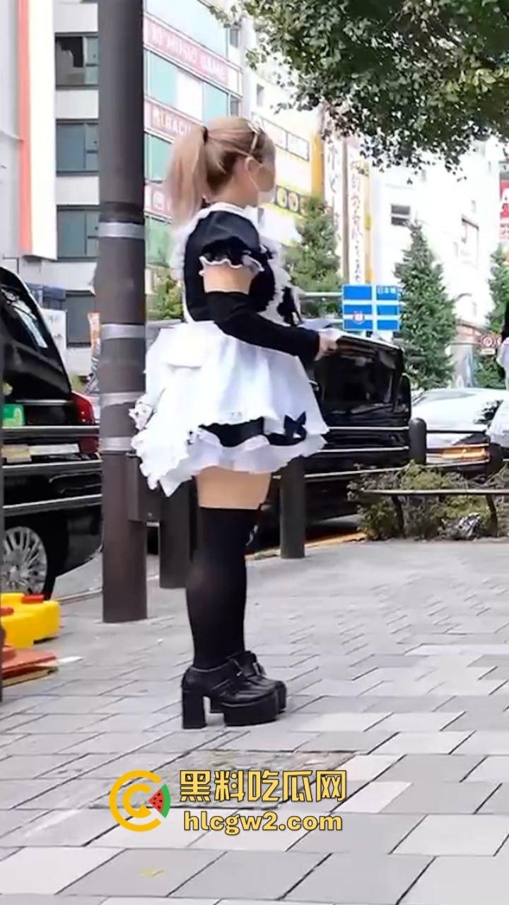 宅男天堂!实拍日本街头让人眼花缭乱的精致站街少女 多少钱可以带回家?-5