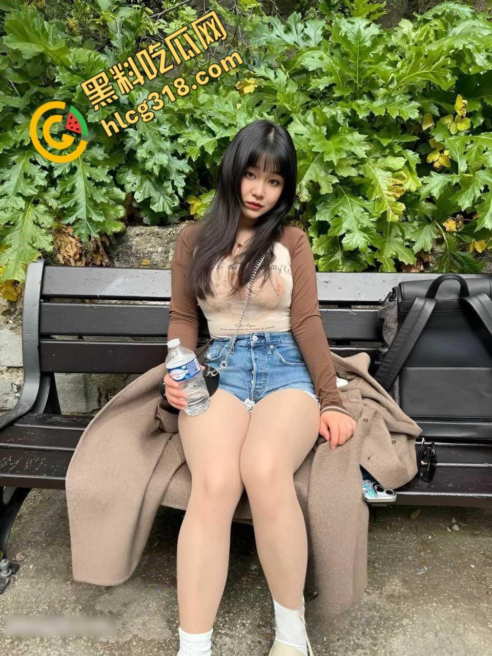 成都反差尤物【孙惠】,清纯外表脱衣服还害羞,主动口交足交轮番上,无套后入娇喘爽翻白眼 !-4