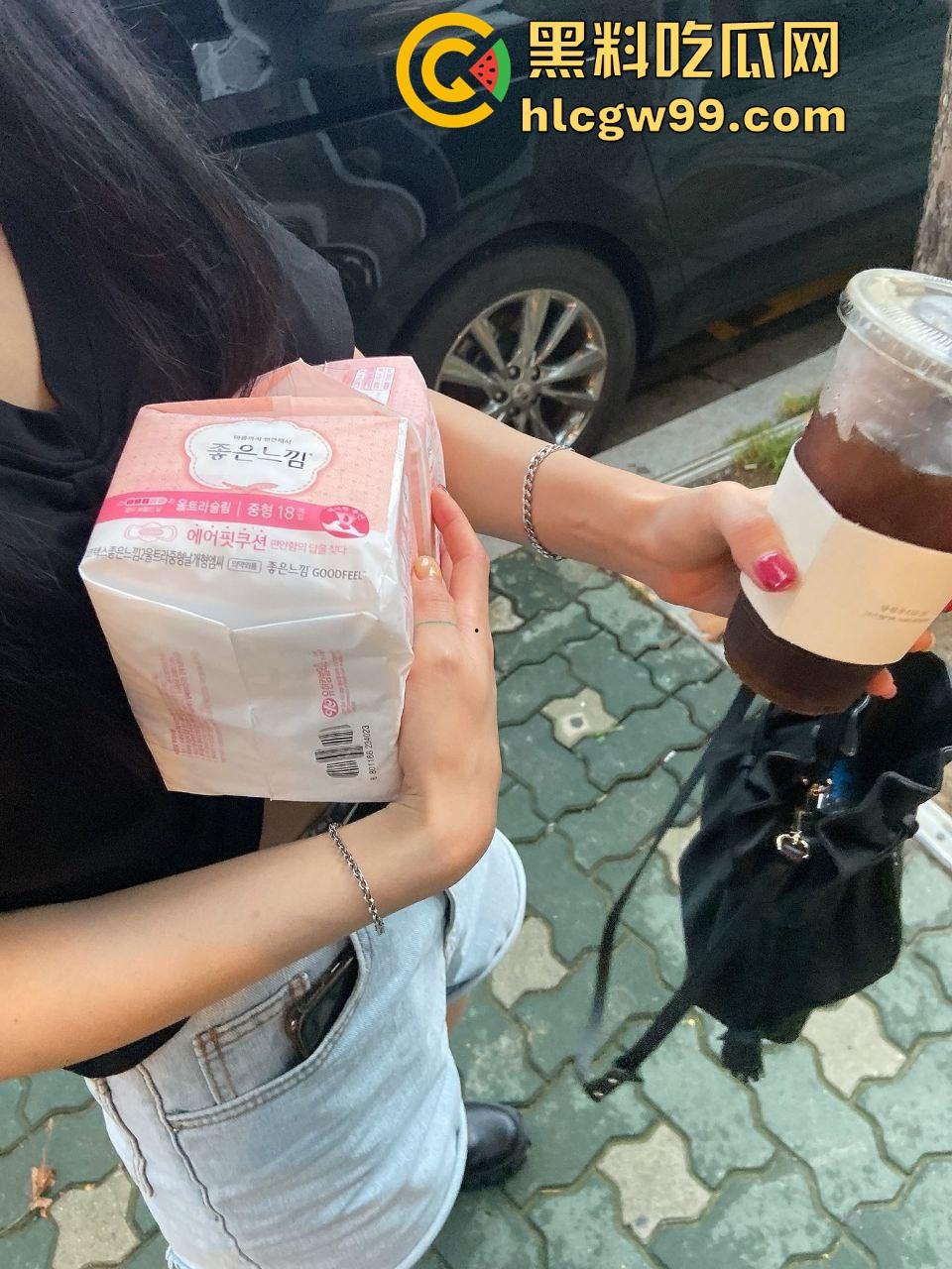 韩国【朴在慧】重口调教,妹子被虐到哇哇大叫,鞭打滴蜡全套上,最离谱的是头上直接淋尿,玩成什么癖好?-4