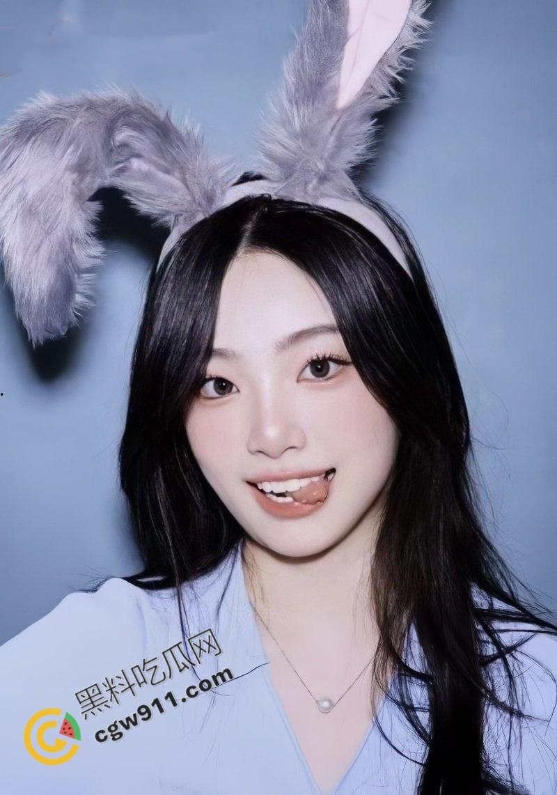 天津大学生【韩梅塰】酒店激情大曝光：深喉舔鸡吸吮龟头，后入爆操娇喘连连，火爆身材引爆欲望！-2