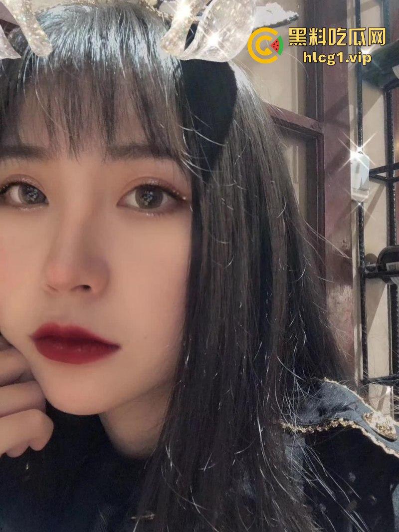 瓜友曝光极品女友 【张佳】 骚货一插就原形毕露骚得一逼 附生活照！-1