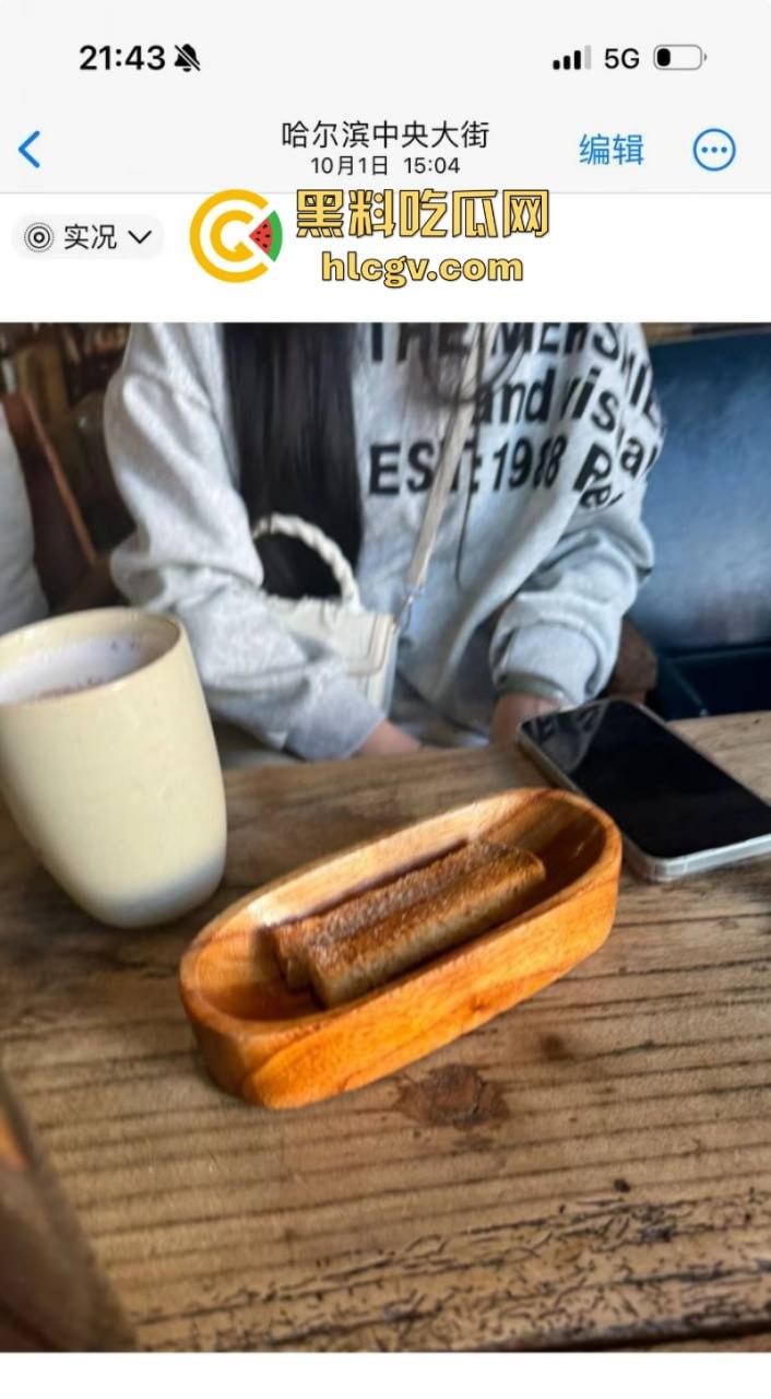 哈尔滨约炮大神 国庆节期间开房轮操数女 鸡巴都磨细了！-3