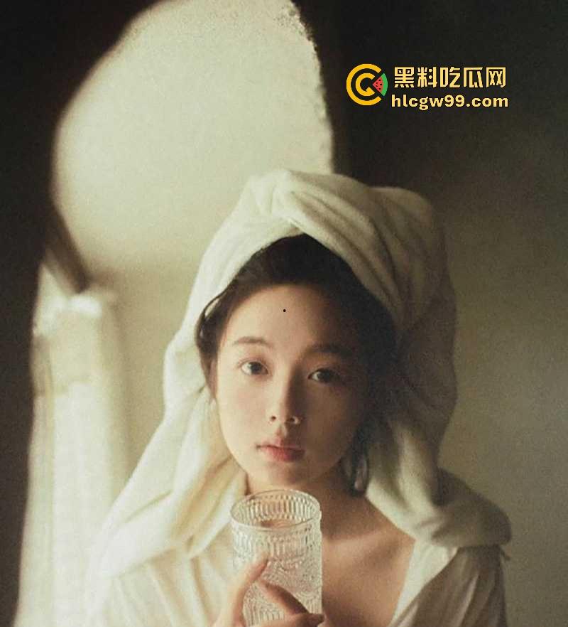 夜店巨乳美女身材炸裂，极品身材陪酒到烂醉，包厢内给老板口交骑乘，把老板玩爽了全程骚气满满！-6