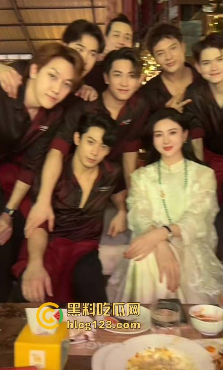 独家报料 录音门又填“新菜”！三只羊【勇哥】为勾搭卢文庆 自拍露点视频遭曝光-4