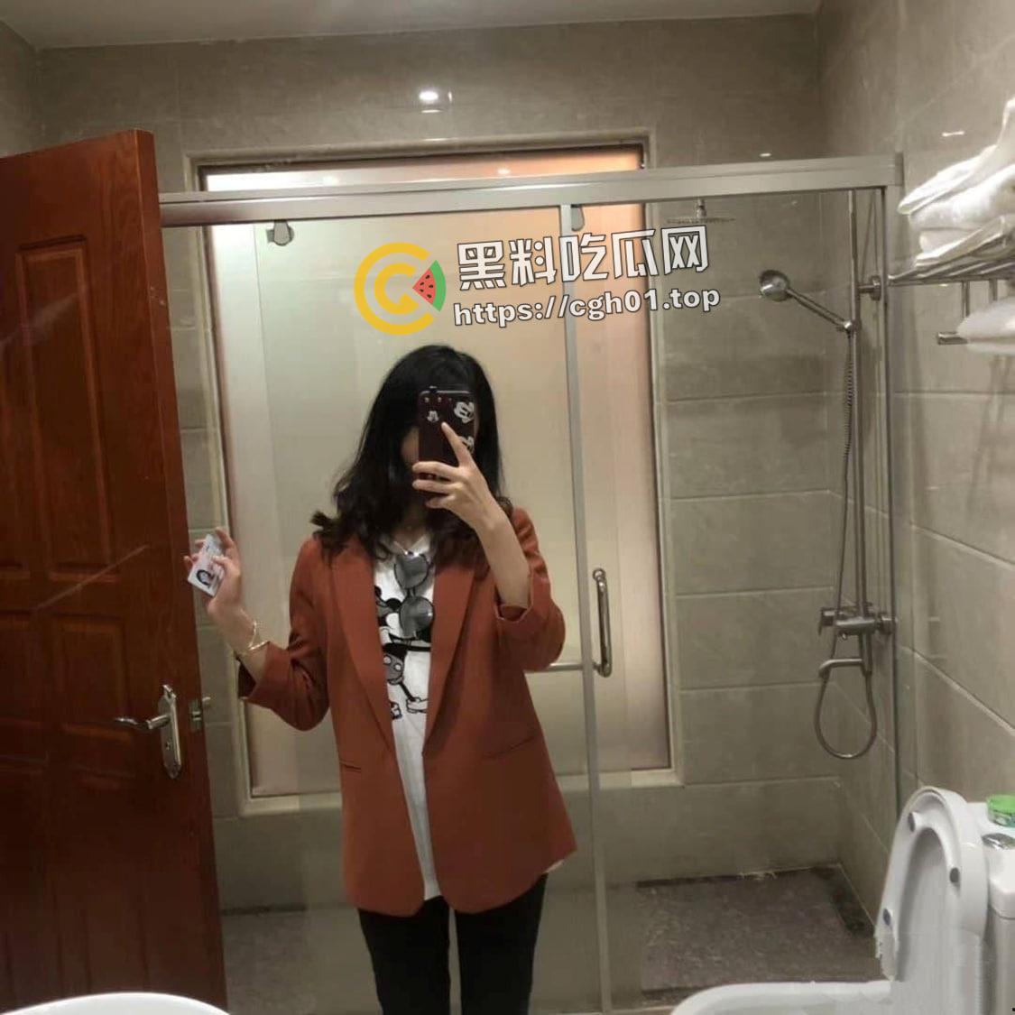 上海富家千金的反差时刻 粉色魅魔纹身下的淫荡娇娃  渣男流出最全整理-11