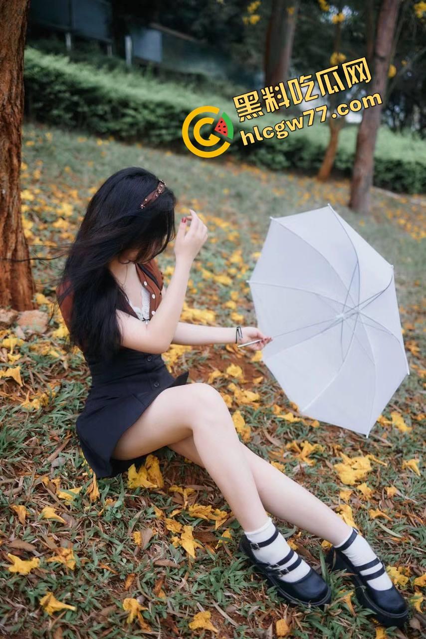 白月光脸淫猫身，清纯小妹【娜雪】被大叔玩成骚货，搂腰爆操蜜穴喷水，露出自慰爽到翻白眼！-4